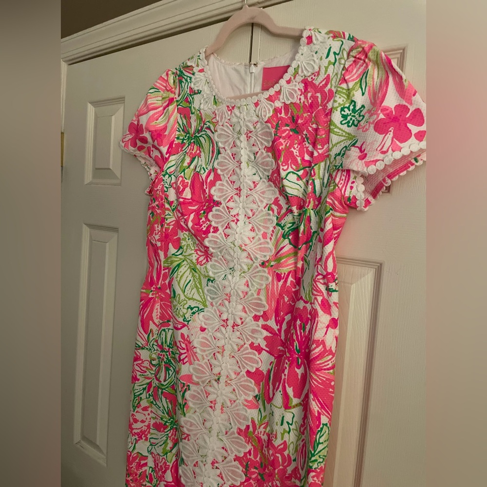 Lilly Pulitzer Pink Floral Mini Dress with Green Accents Kentucky Derby Ready - Picture 4 of 11